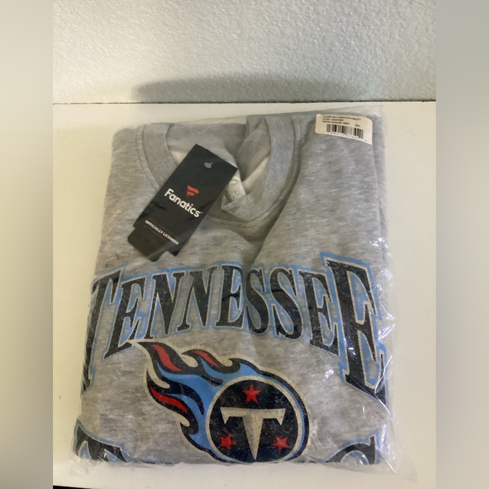 Tennessee Titans Gray Logo Crewneck Sweatshirt NWT